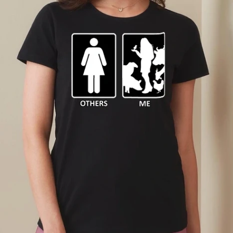 Női prémium kerek nyakú póló  - Others vs. Me (nő) - állatok 