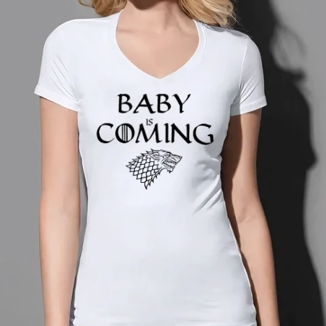 Női prémium V-nyakú póló - Baby is coming