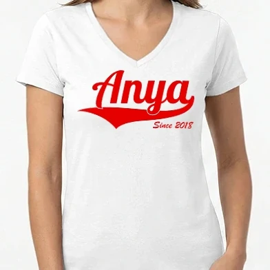 Női V-nyakú póló - Anya since 2018