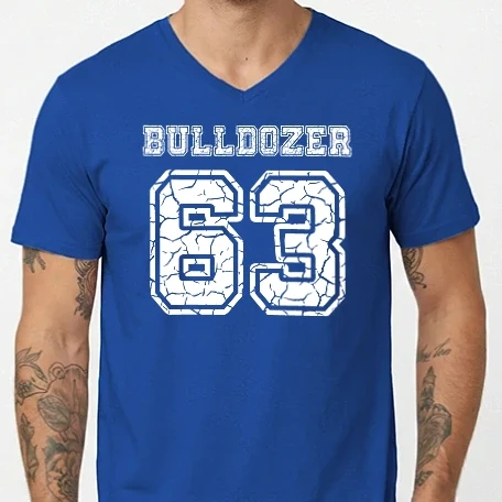 Férfi V-nyakú póló - Bulldozer 63 (Bud Spencer)