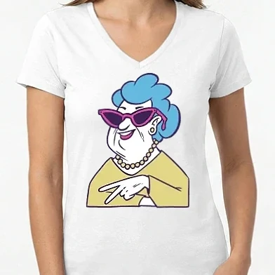 Női V-nyakú póló - Menő nagyi