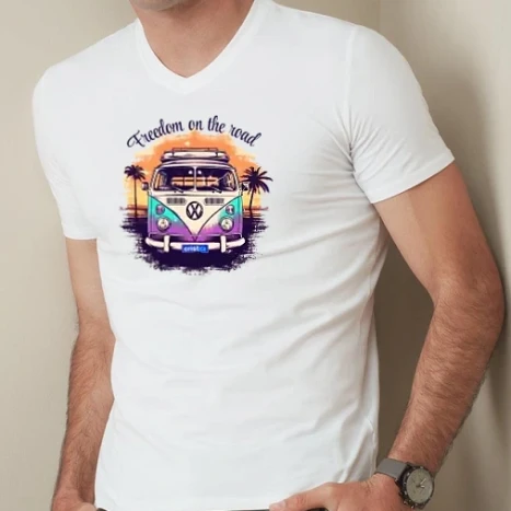 Férfi prémium fit V-nyakú póló - Freedom on the road