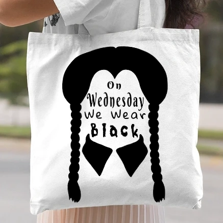 Vászontáska - On Wednesday we wear black