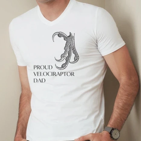 Férfi prémium fit V-nyakú póló - Proud Velociraptor DAD