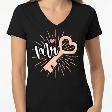 Női V-nyakú póló - Mr szívlakat kulcs