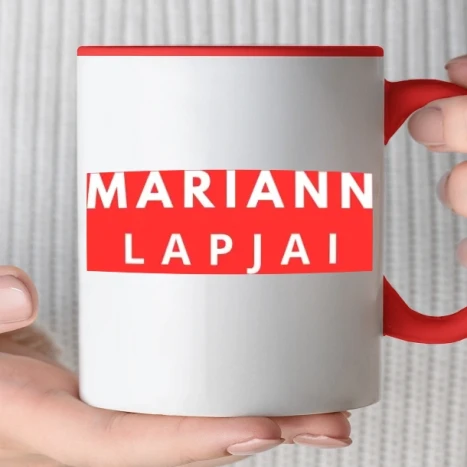 Színes bögre - Mariann Lapjai piros