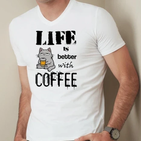Férfi prémium fit V-nyakú póló - Life is better with coffee