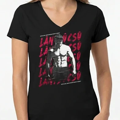 Női V-nyakú póló - Lánybúcsú pasival